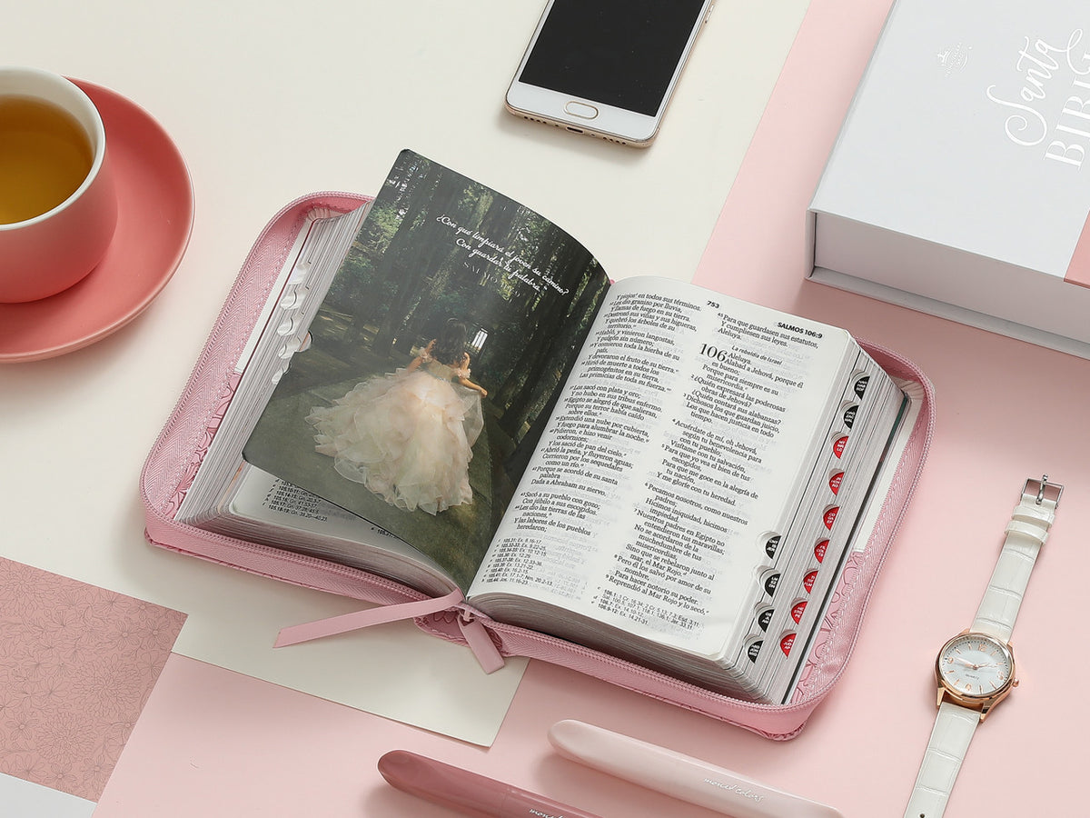 BIBLIA QUINCEAÑERA